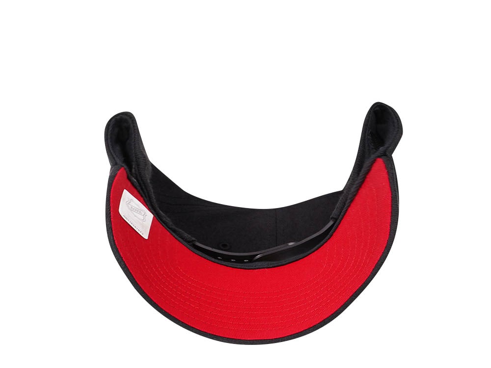 47Brand Chicago Blackhawks Black Color Classic Snapback Cap