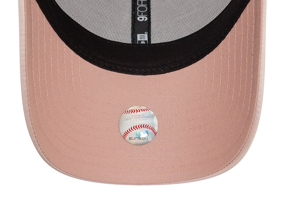 New Era New York Yankees Satin Pink Womens 9Forty Snapback Cap