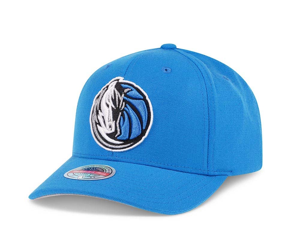 Mitchell & Ness Dallas Mavericks Team Ground Red Line Flex Snapback Cap