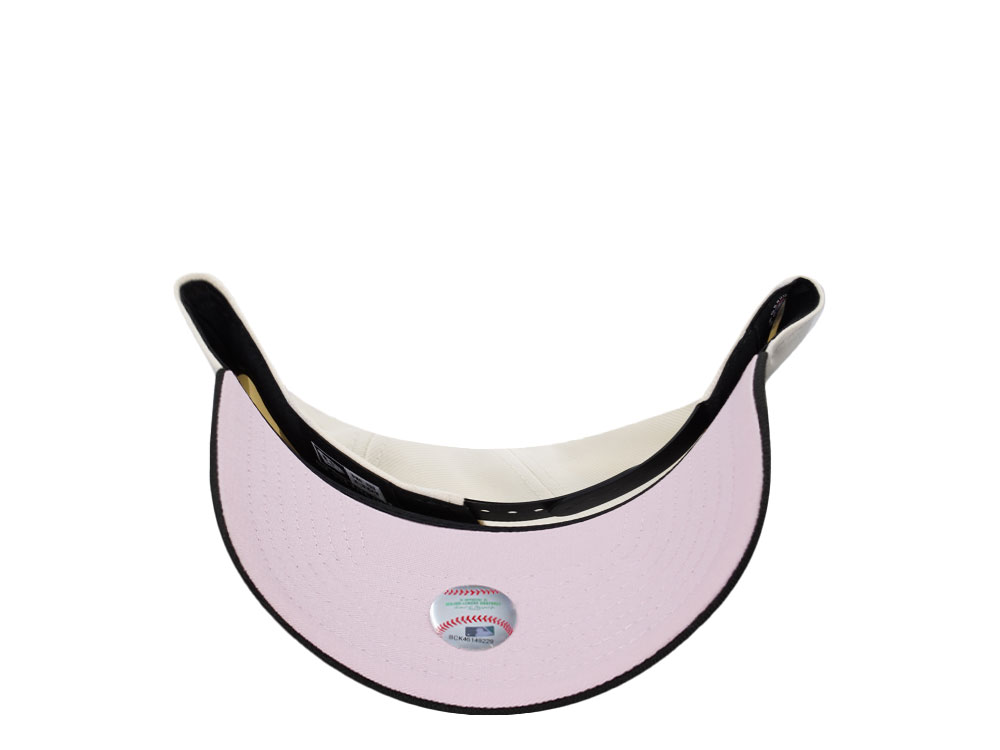 New Era Chicago White Sox World Champions 2005 White Out Pink Two Tone Edition 9Forty A Frame Snapback Cap