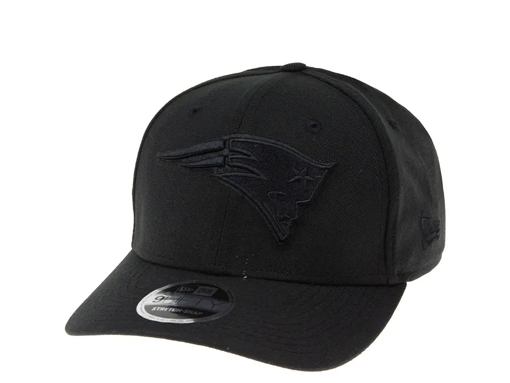 New Era New England Patriots Black on Black 9Fifty Stretch Snapback