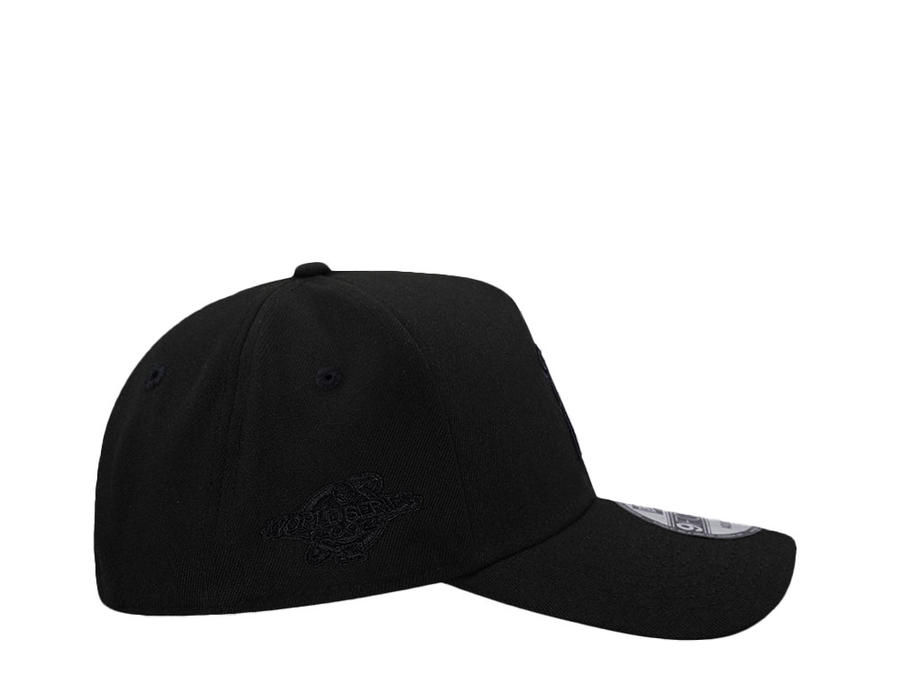 New Era Anaheim Angels World Series 2002 Black Out Red Edition 9Forty A Frame Snapback Cap