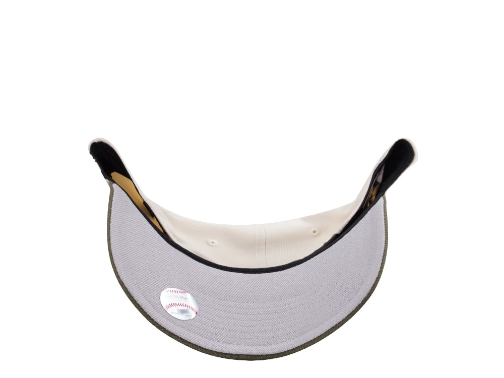 New Era New York Yankees World Series 1999 Cream Two Tone Edition 9Forty A Frame Snapback Cap