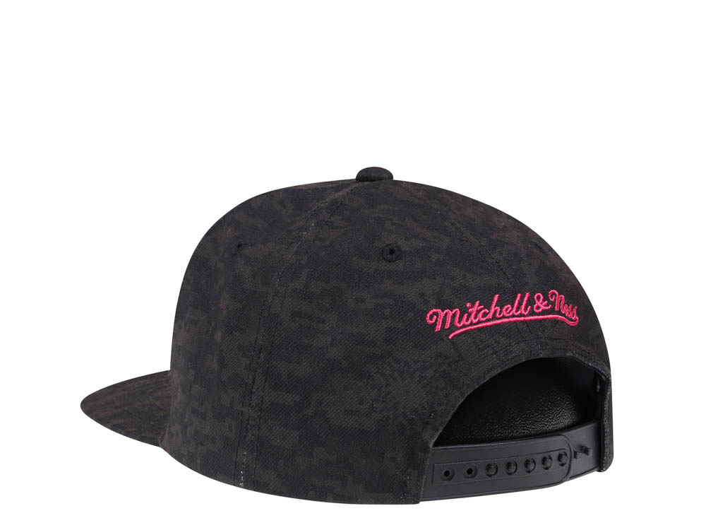 Mitchell & Ness San Antonio Spurs NBA Team Digi Camo Hardwood Classic Snapback Cap
