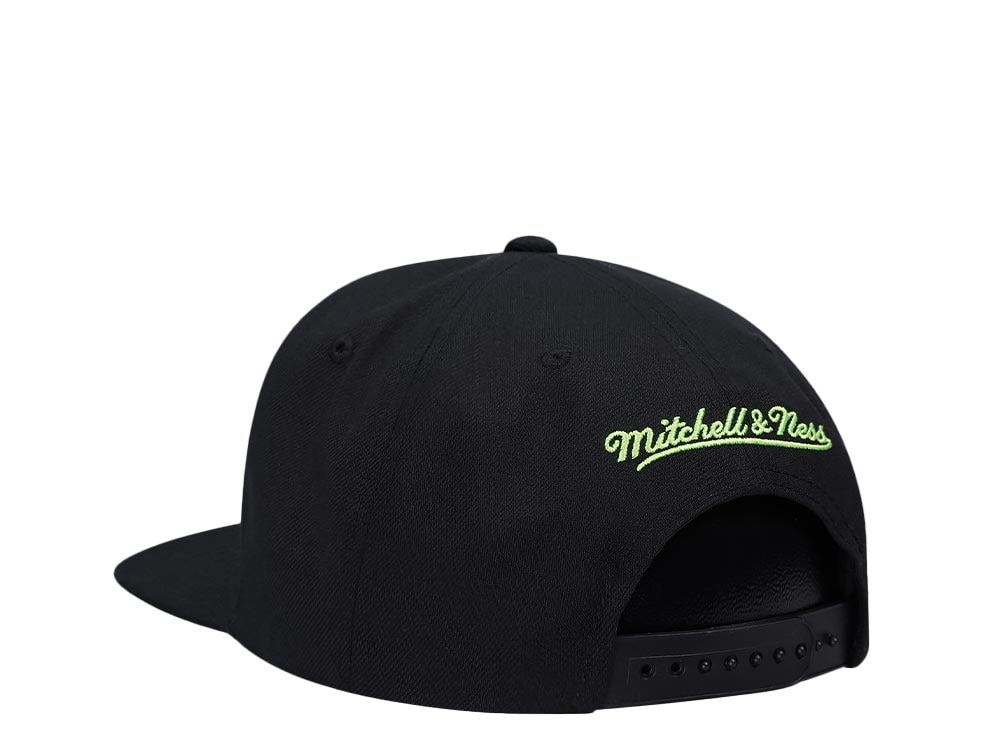 Mitchell & Ness Seattle Supersonics Slime Drip Hardwood Classic Snapback Cap