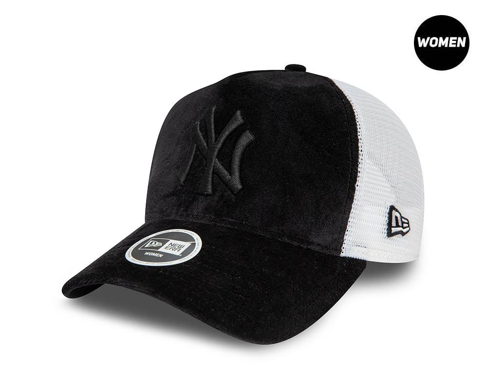 New Era New York Yankees Velour Black Womens Trucker Snapback Cap