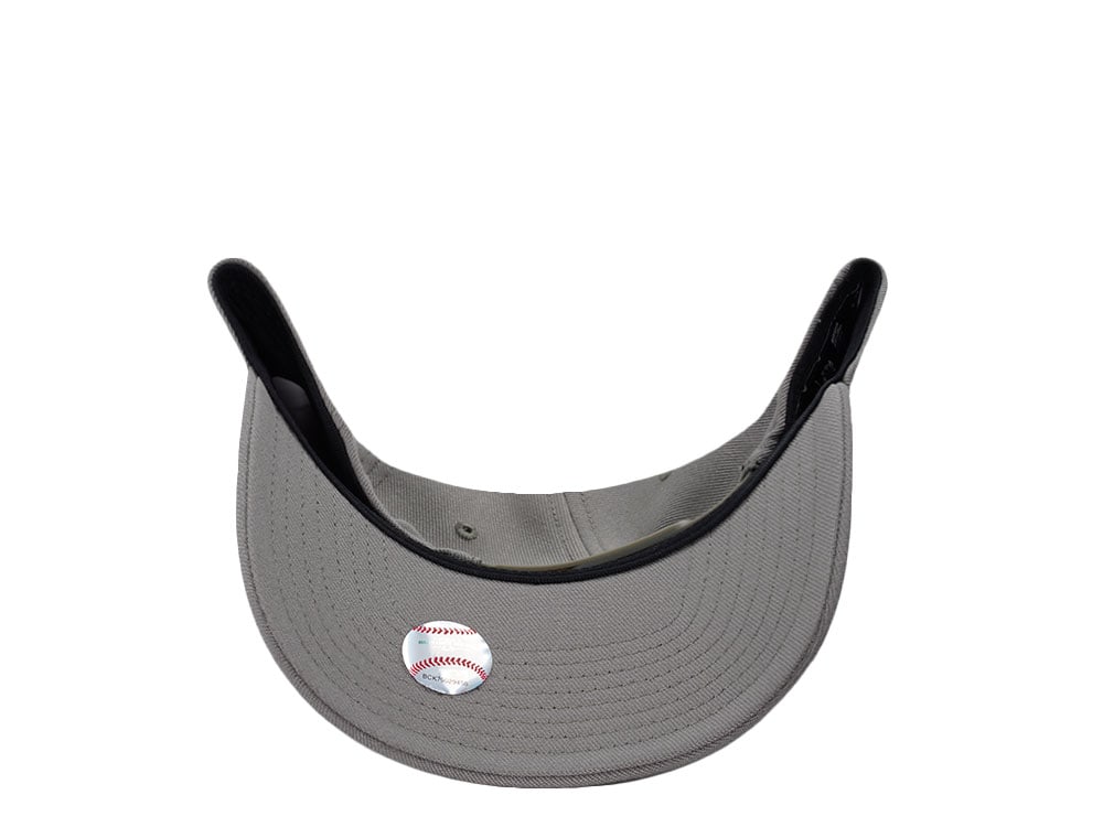 Nike New York Yankees Dri-Fit Rise Olive Edition Snapback Cap