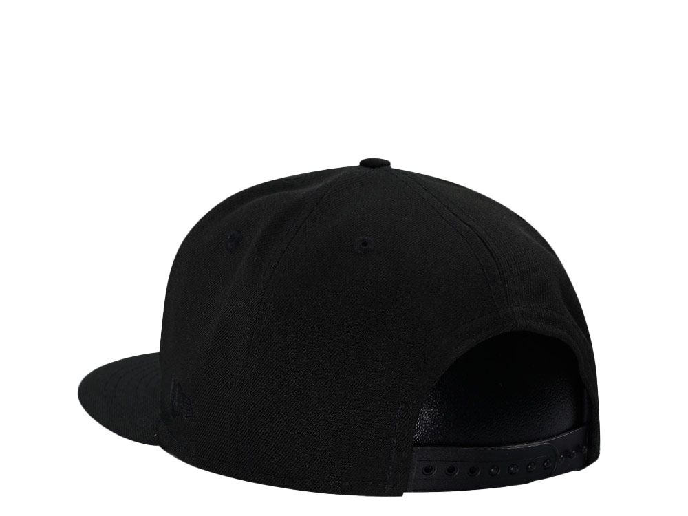 New Era Philadelphia 76ers All Black Edition 9Fifty Snapback Cap