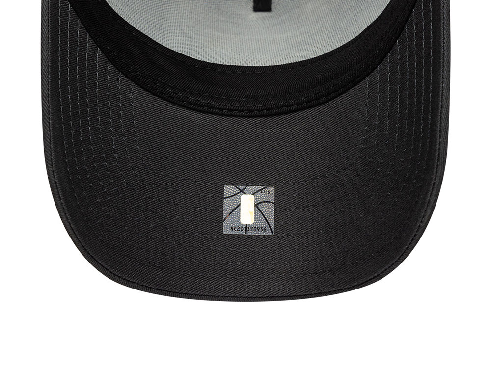 New Era Chicago Bulls Outline Black Edition 9Forty A Frame Trucker Snapback Cap