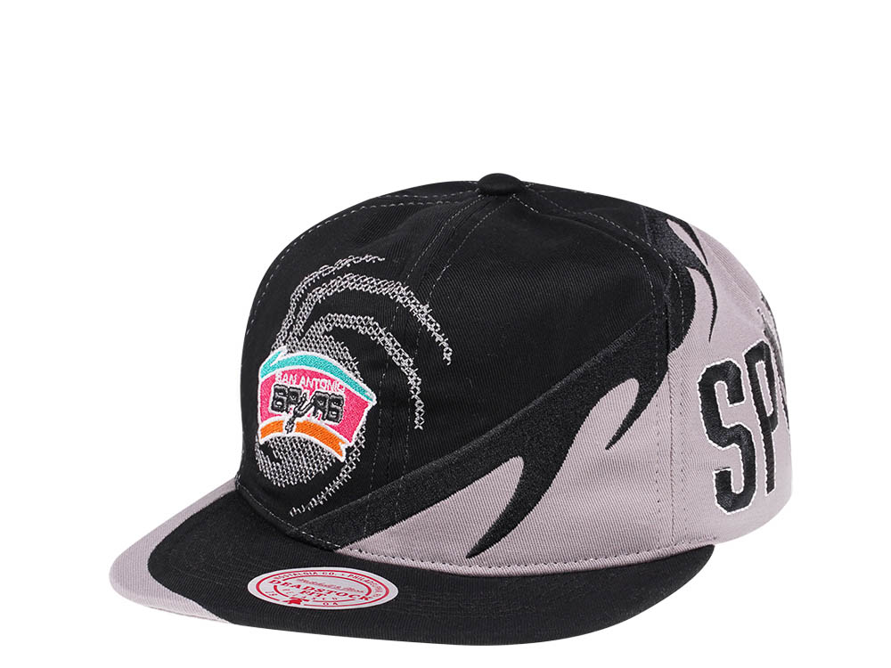 Mitchell & Ness San Antonio Spurs NBA Spiral Deadstock Hardwood Classic Snapback Cap