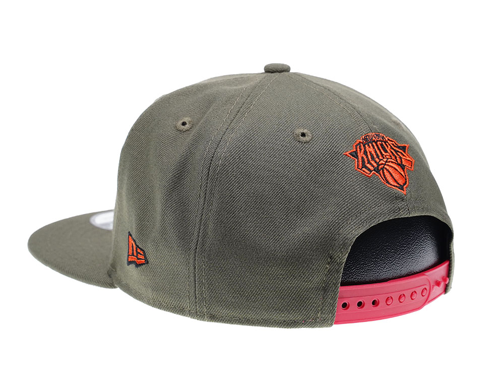 New Era New York Knicks Green x Orange Edition 9Fifty Snapback Cap