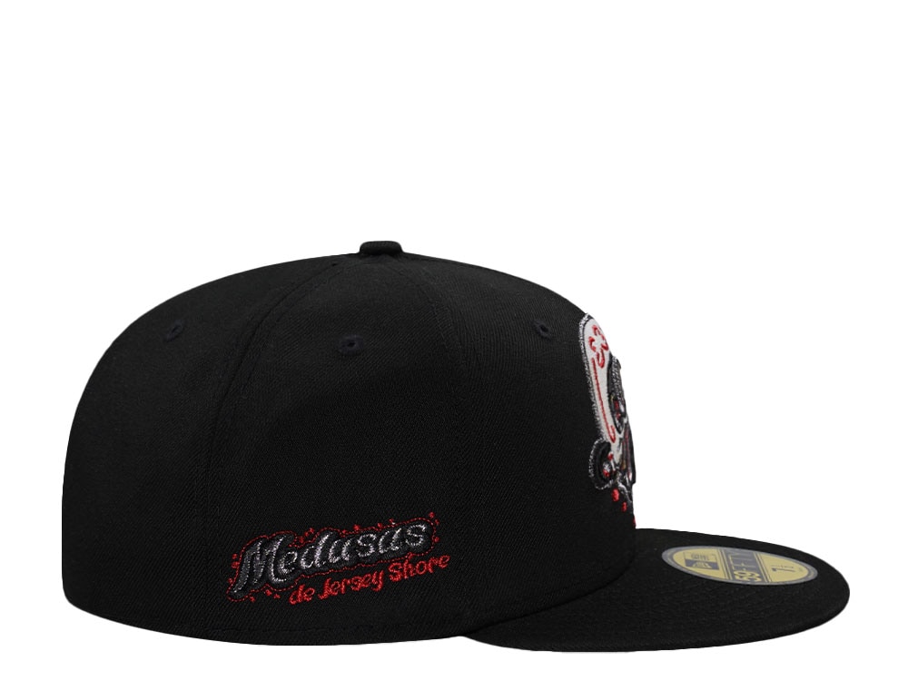 New Era Medusas de Jersey Shore Red Detail Prime Horror Edition 59Fifty Fitted Cap