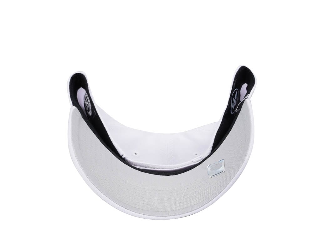 47Brand Chicago Blackhawks White MVP Snapback Cap