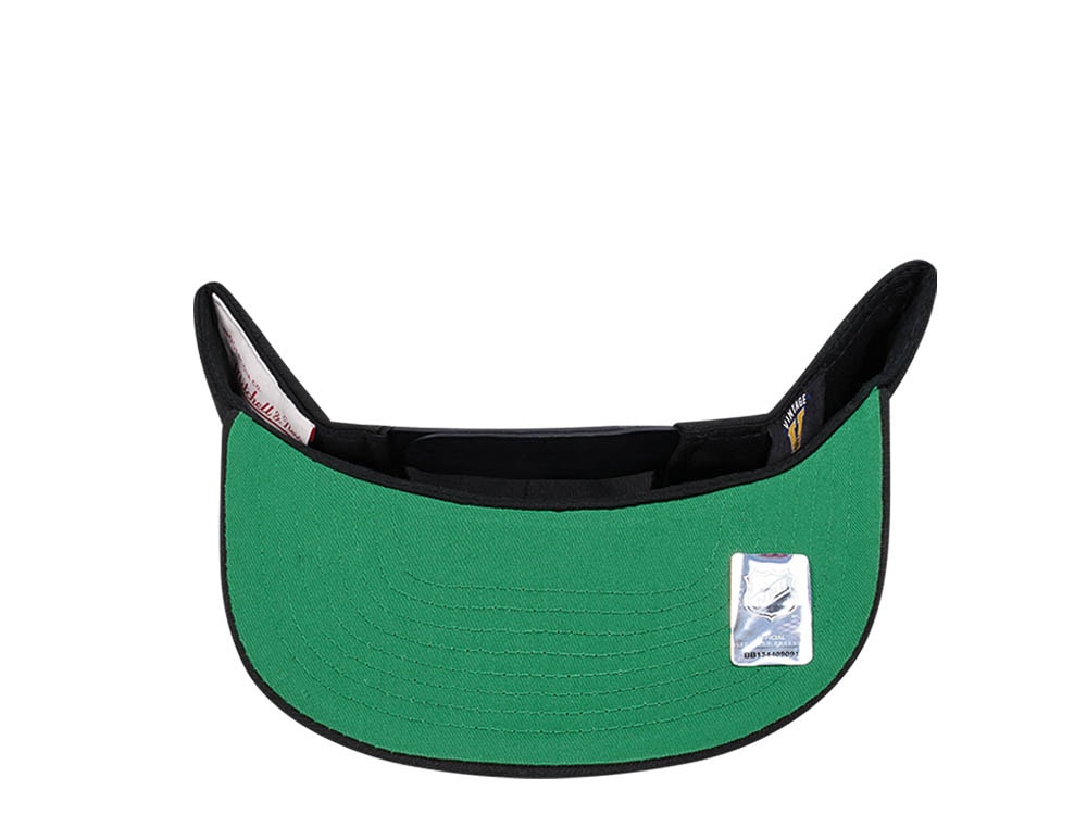 Mitchell & Ness New York Islanders Vintage Paintbrush Snapback Cap