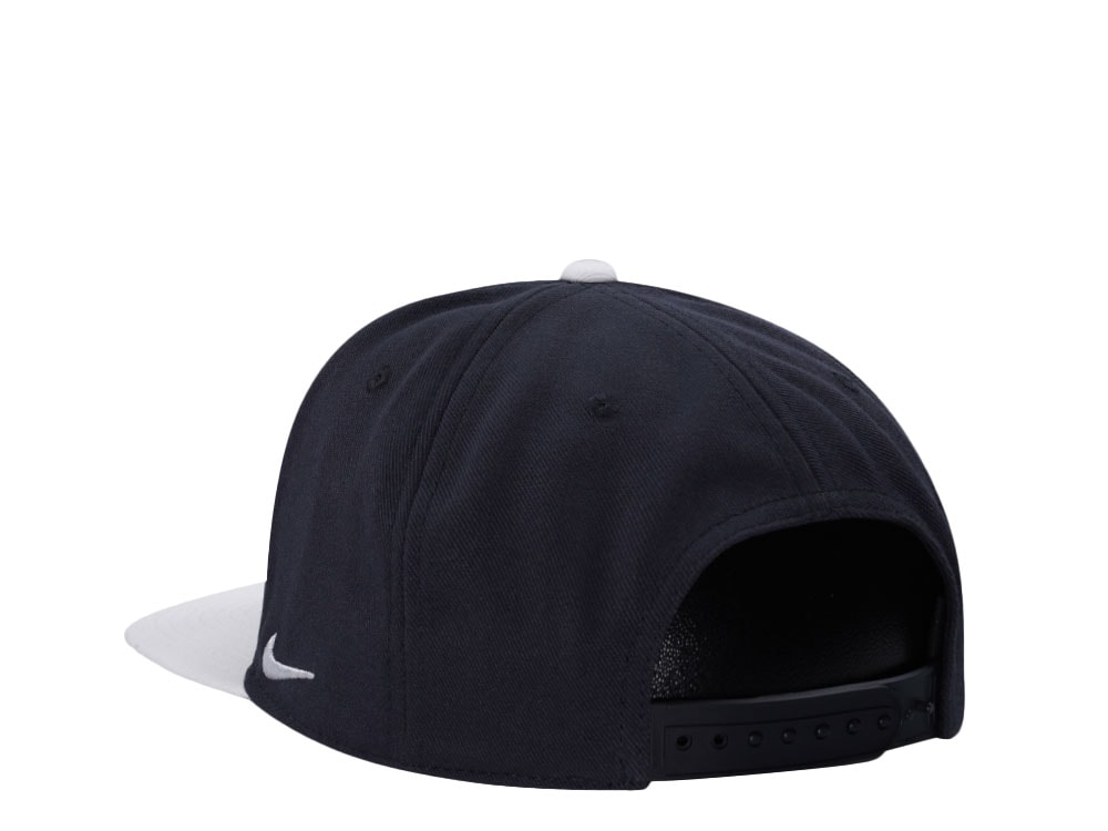 Nike New York Yankees Dri-Fit Pro Black Two Tone Edition Snapback Cap