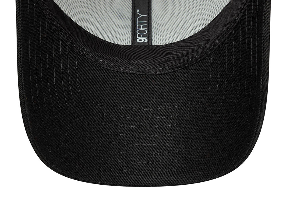 New Era Liverpool Fc Corduroy Two Tone 9Forty Snapback Cap