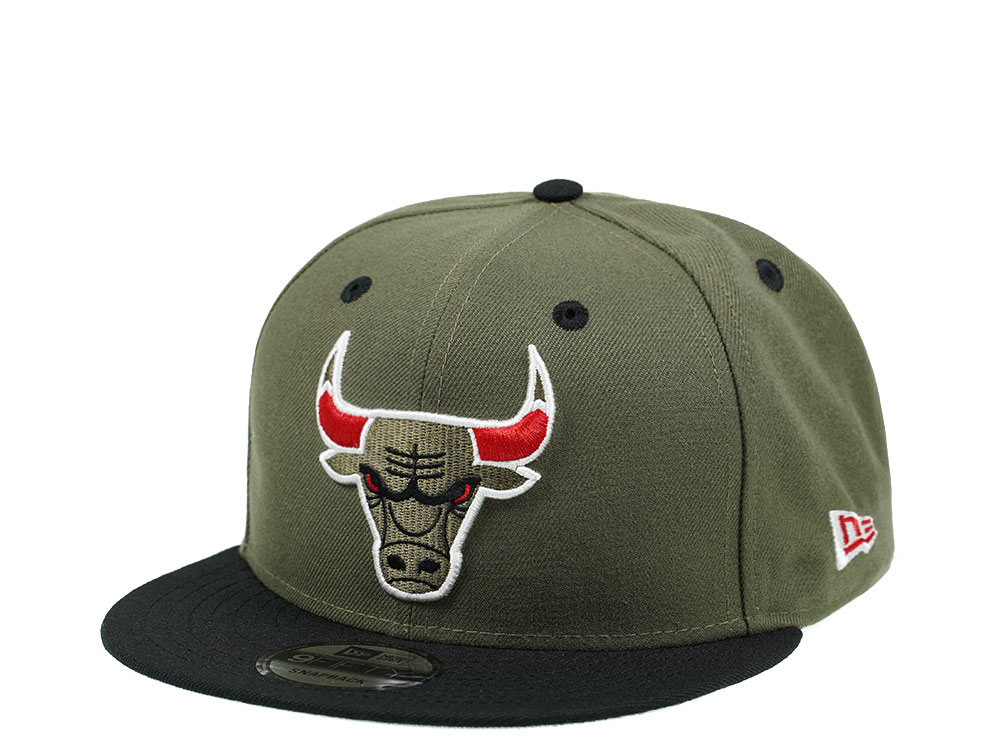 New Era Chicago Bulls Olive Red Horn Edition 9Fifty Snapback Cap