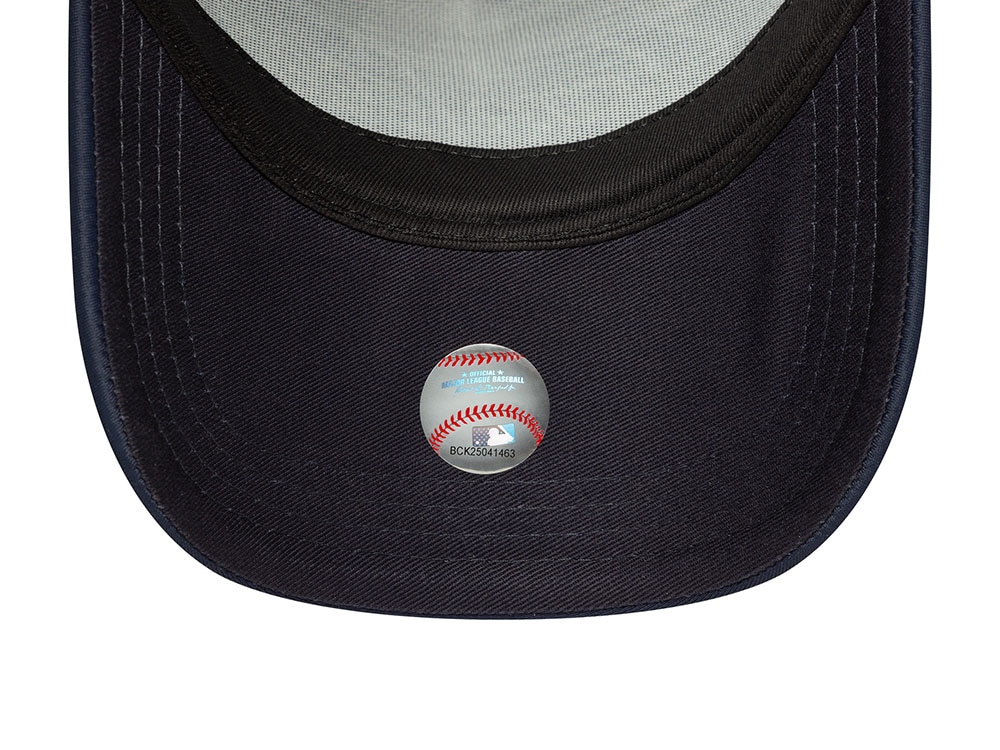 New Era New York Yankees Script Navy 9Forty A Frame Trucker Snapback Cap