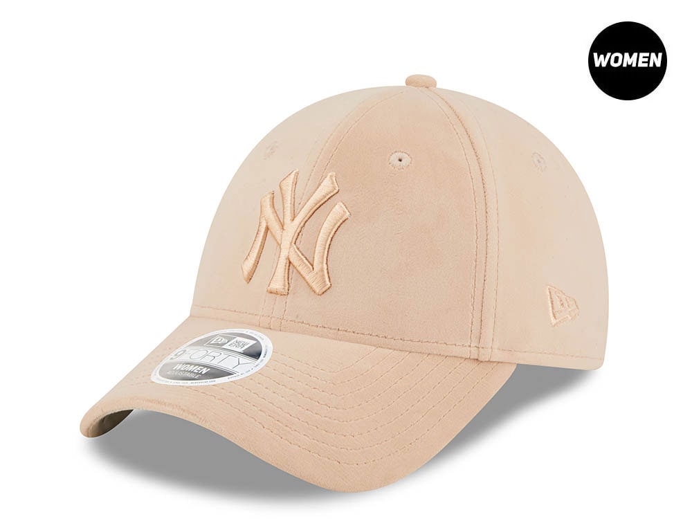 New Era New York Yankees Velvet Stone Womens 9Forty Strapback Cap