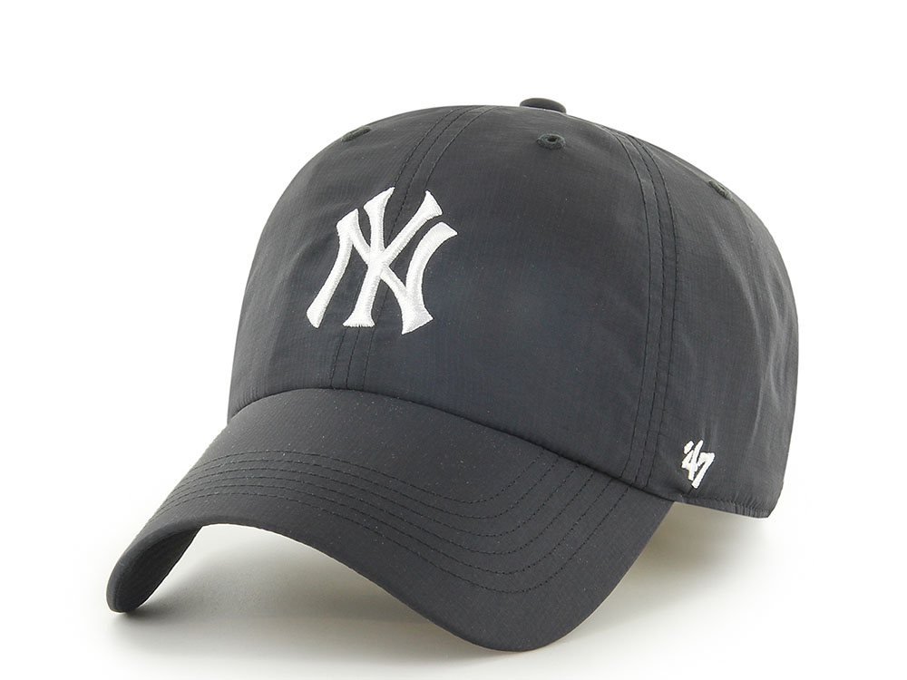 47 Brand New York Yankees Brrr Black Clean Up Strapback Cap