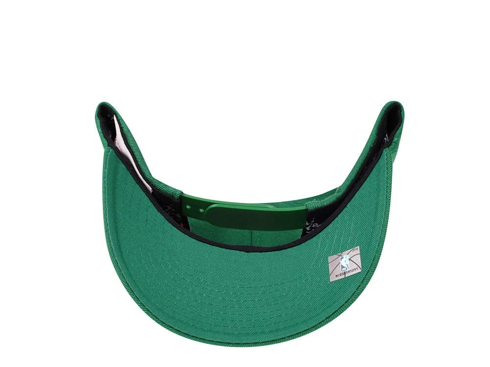Mitchell & Ness Boston Celtics Team Ground Red Line Solid Flex Green Snapback Cap
