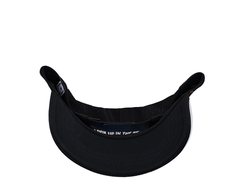 Capslab Superman Silver Logo Black Trucker Snapback Cap