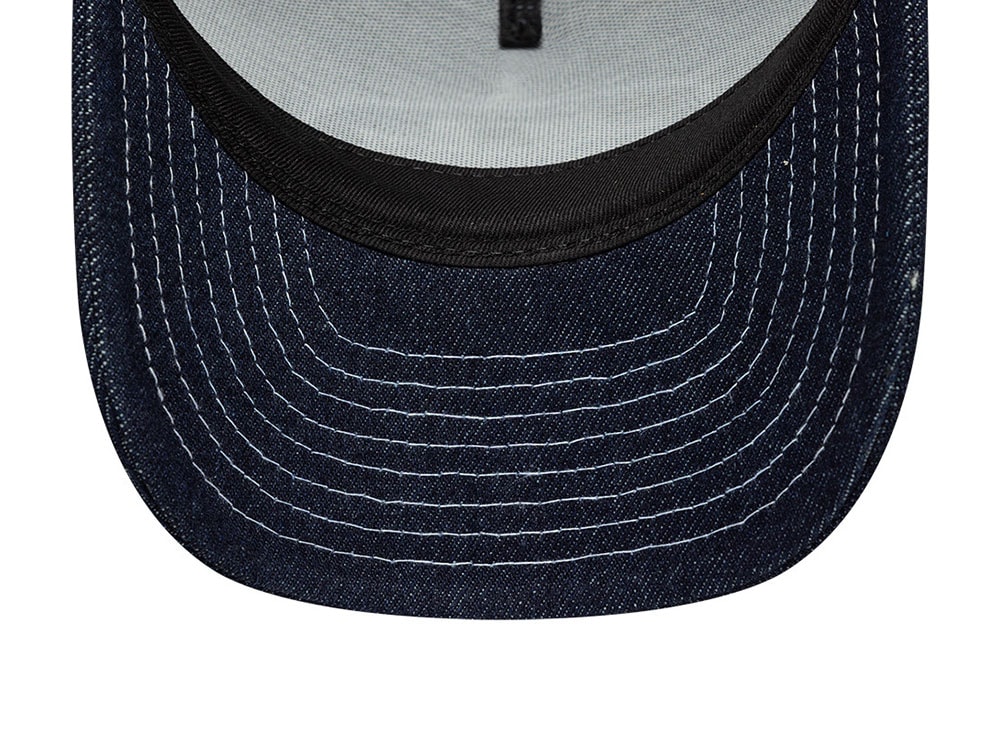 New Era Oval Patch Navy 9Forty Womens Trucker Snapback Cap