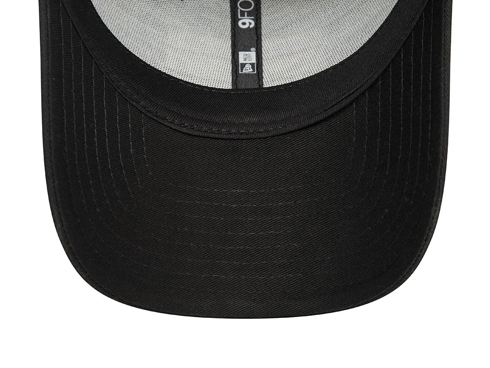 New Era Manchester United Flag 9Forty Strapback Cap
