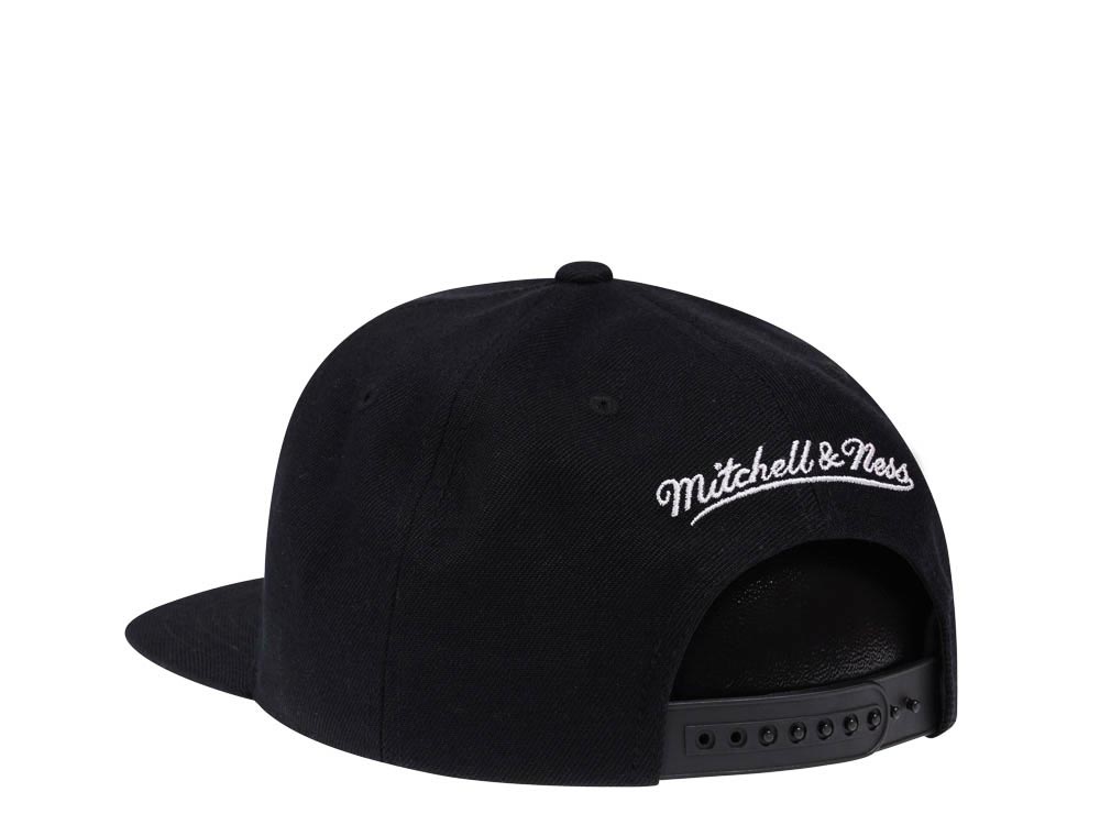 Mitchell & Ness Philadelphia 76ers Hardwood Classics Snapback Cap