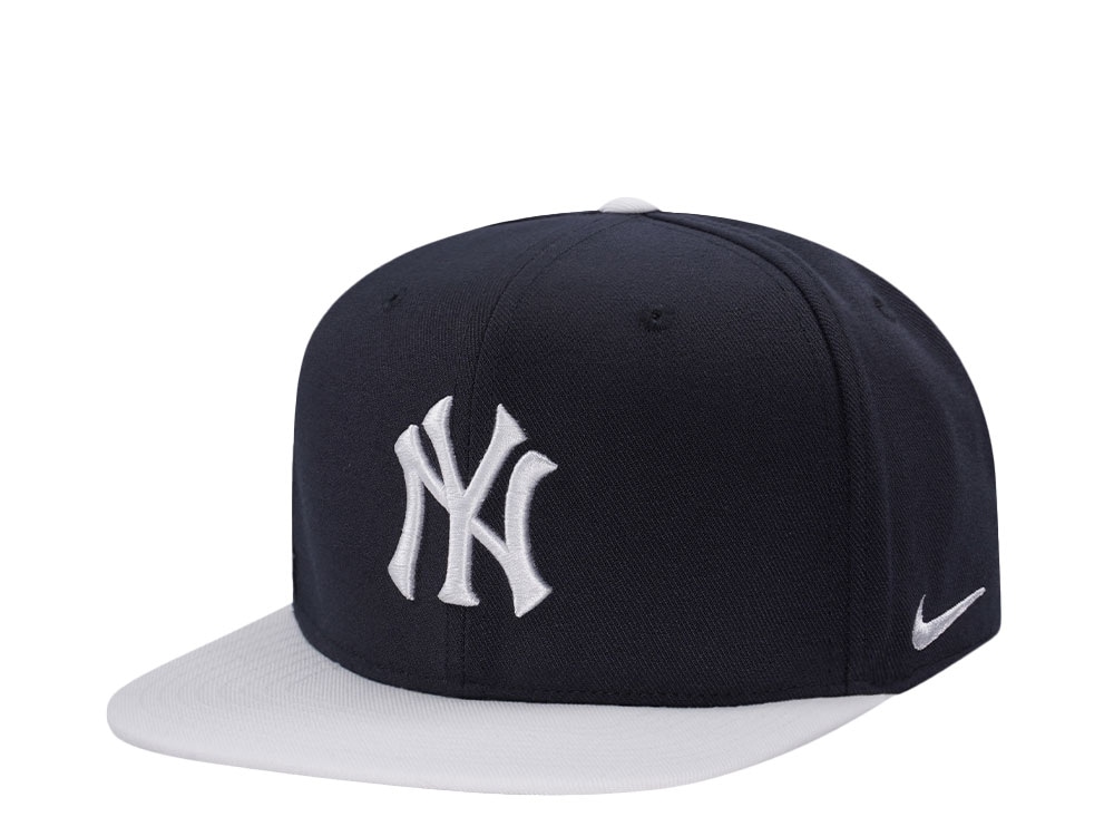 Nike New York Yankees Dri-Fit Pro Black Two Tone Edition Snapback Cap