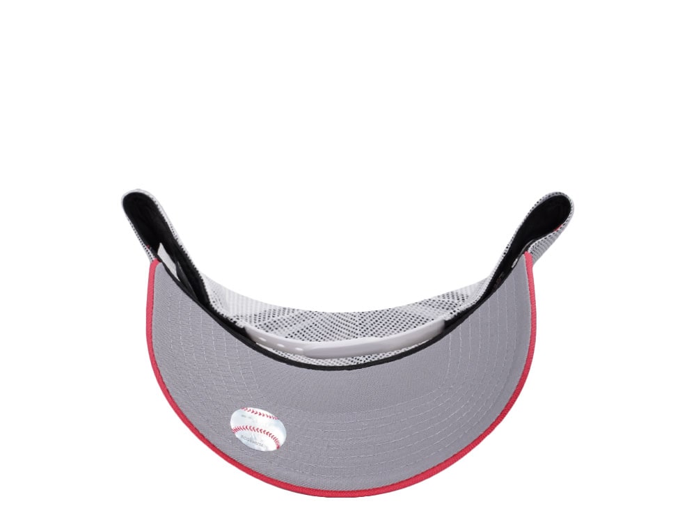 New Era New York Yankees Coral Trucker 9Forty A Frame Snapback Cap