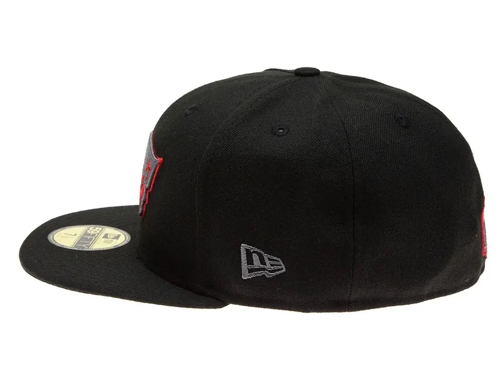 New Era New England Patriots Red Graphite 59Fifty Fitted Cap