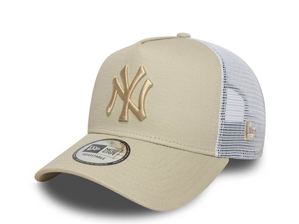 New Era New York Yankees League Essential Creme 9Forty A Frame Trucker Snapback Cap
