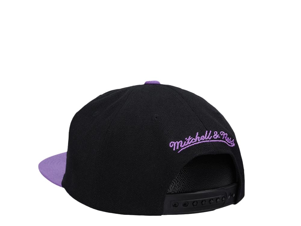 Mitchell & Ness Seattle Supersonics Two Tone Deadstock Hardwood Classic Snapback Cap